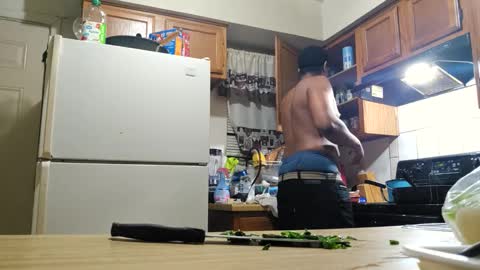 Snapshot of actionxhris chatting on March 9, 5:22 am actionxhris online show from March 9, 5:22 am