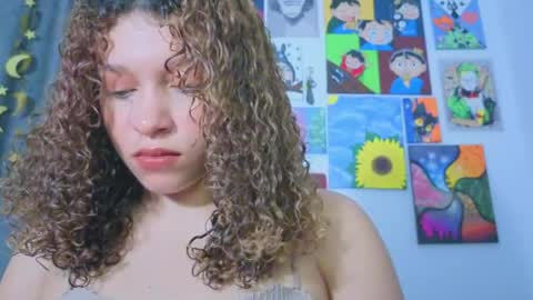 Snapshot of ada_gales_ chatting on May 5, 4:42 am Isa online show from May 5, 4:42 am