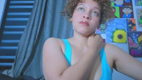 Snapshot of ada_gales_ chatting on June 7, 2:16 am Isa online show from June 7, 2:16 am