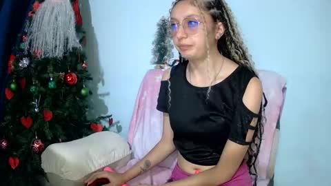 Ada naugthy28 online show from December 15, 11:31 pm