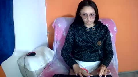Snapshot of ada_naugthy1 chatting on May 28, 10:51 pm Ada naugthy28 online show from May 28, 10:51 pm