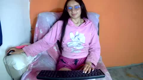 Snapshot of ada_naugthy1 chatting on June 18, 12:11 am Ada naugthy28 online show from June 18, 12:11 am