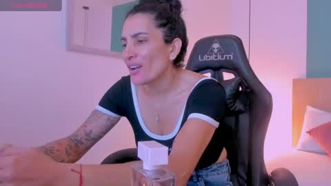 Snapshot of ada_oconnor_x_ chatting on August 3, 6:00 pm ada oconnor x ..flaca..bella online show from August 3, 6:00 pm