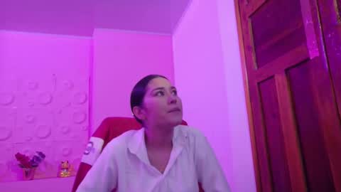 Adaira online show from November 10, 3:27 am