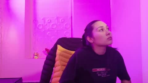 Adaira online show from November 11, 3:28 am