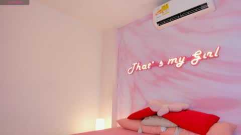 Adalyn Cute online show from July 18, 11:47 am