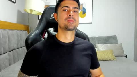 adam clarke online show from November 5, 4:23 am