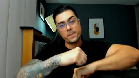 Snapshot of adam_clarke chatting on June 1, 6:53 pm adam clarke online show from June 1, 6:53 pm