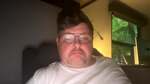 Snapshot of adam_d215 chatting on July 27, 10:44 am adam_d215 online show from July 27, 10:44 am