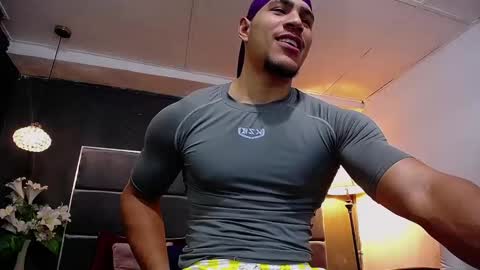 adam_fit19cm online show from October 2, 1:51 pm