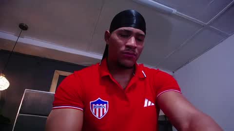 Snapshot of adam_fit19cm chatting on June 3, 2:08 pm adam_fit19cm online show from June 3, 2:08 pm
