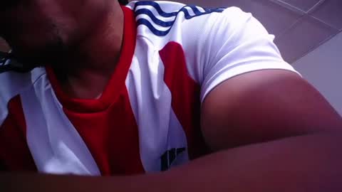 Snapshot of adam_fit19cm chatting on June 9, 2:17 pm adam_fit19cm online show from June 9, 2:17 pm