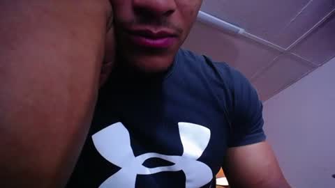 Snapshot of adam_fit19cm chatting on June 12, 2:05 pm adam_fit19cm online show from June 12, 2:05 pm
