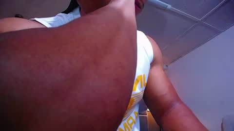 Snapshot of adam_fit19cm chatting on July 1, 1:45 pm adam_fit19cm online show from July 1, 1:45 pm