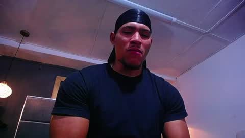 Snapshot of adam_fit19cm chatting on July 11, 1:36 pm adam_fit19cm online show from July 11, 1:36 pm