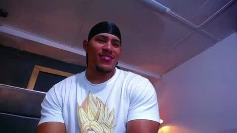 Snapshot of adam_fit19cm chatting on July 24, 2:04 pm adam_fit19cm online show from July 24, 2:04 pm