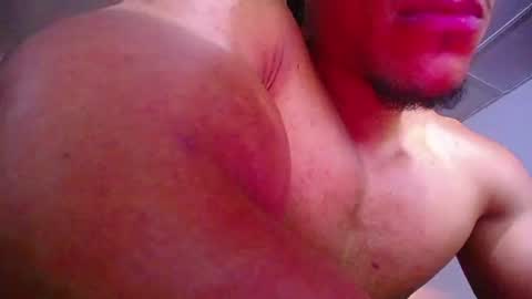 Snapshot of adam_fit19cm chatting on July 28, 6:20 pm adam_fit19cm online show from July 28, 6:20 pm