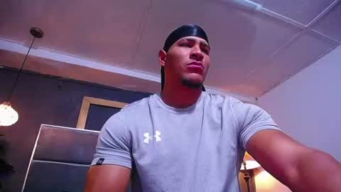 Snapshot of adam_fit19cm chatting on July 30, 1:43 pm adam_fit19cm online show from July 30, 1:43 pm