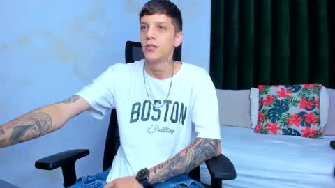 Snapshot of adam_hard_ chatting on March 6, 8:59 pm Adam online show from March 6, 8:59 pm