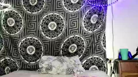 Snapshot of adam_hard_ chatting on October 30, 2:35 am Adam online show from October 30, 2:35 am