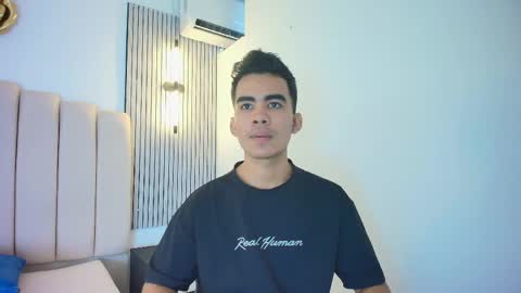 Snapshot of adam_hill7 chatting on June 1, 7:37 pm Adam online show from June 1, 7:37 pm