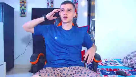 adam hot11 online show from March 9, 9:52 pm