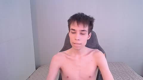 Snapshot of adam_kpoy chatting on October 17, 7:22 am adam kpoy online show from October 17, 7:22 am