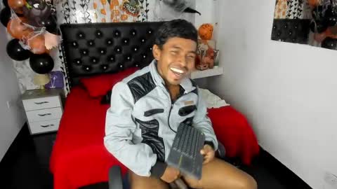 Snapshot of adam_morgan2 chatting on November 1, 9:50 pm adam_morgan2 online show from November 1, 9:50 pm