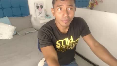 Snapshot of adam_morgan2 chatting on November 9, 2:10 am adam_morgan2 online show from November 9, 2:10 am