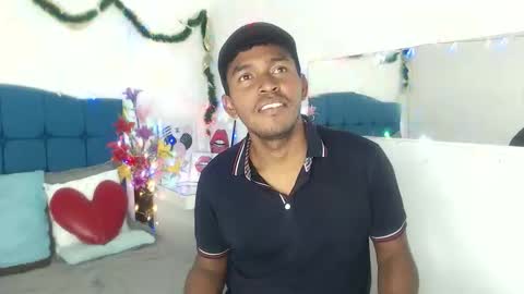 Snapshot of adam_morgan2 chatting on December 4, 4:22 am adam_morgan2 online show from December 4, 4:22 am