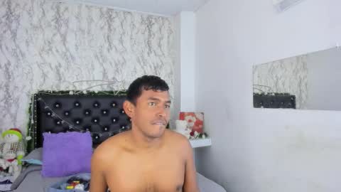 Snapshot of adam_morgan2 chatting on December 15, 1:37 pm adam_morgan2 online show from December 15, 1:37 pm