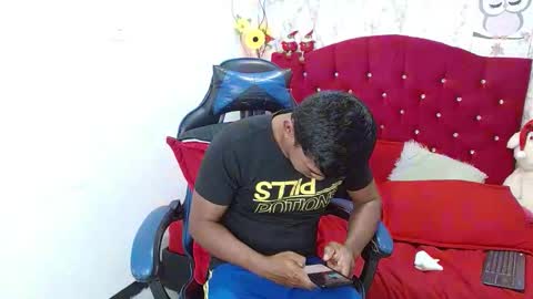 Snapshot of adam_morgan2 chatting on December 16, 3:55 am adam_morgan2 online show from December 16, 3:55 am