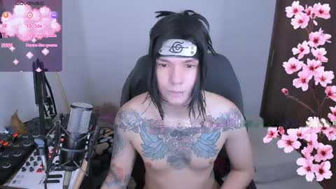 Snapshot of adam_rocket chatting on May 2, 10:59 pm Adam online show from May 2, 10:59 pm