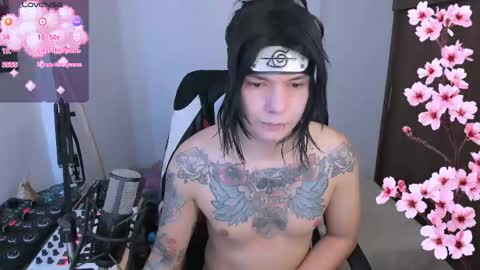 Snapshot of adam_rocket chatting on May 3, 5:08 pm Adam online show from May 3, 5:08 pm