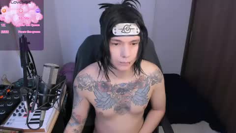 Snapshot of adam_rocket chatting on May 31, 9:38 pm Adam online show from May 31, 9:38 pm