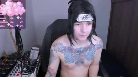 Snapshot of adam_rocket chatting on June 2, 1:07 am Adam online show from June 2, 1:07 am