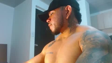 adam shilder7 online show from March 13, 2:18 am