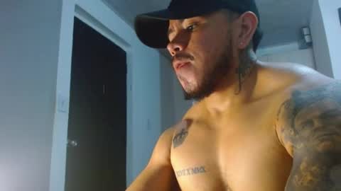 Snapshot of adam_shilder7 chatting on May 10, 5:56 am adam shilder7 online show from May 10, 5:56 am
