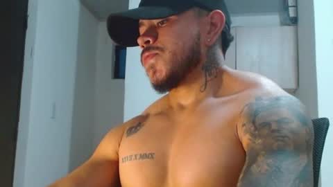 Snapshot of adam_shilder7 chatting on May 26, 11:34 pm adam shilder7 online show from May 26, 11:34 pm