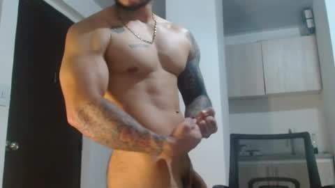 Snapshot of adam_shilder7 chatting on July 4, 11:05 am adam shilder7 online show from July 4, 11:05 am