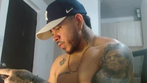 Snapshot of adam_shilder7 chatting on July 7, 7:23 am adam shilder7 online show from July 7, 7:23 am
