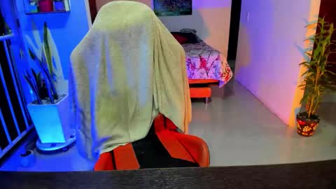 Adam Valencia online show from November 5, 4:12 am