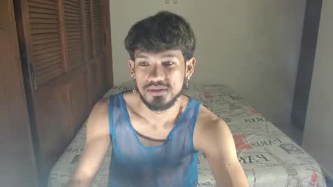 Snapshot of adam_x256 chatting on February 11, 1:10 am instagram  adam x256 online show from February 11, 1:10 am