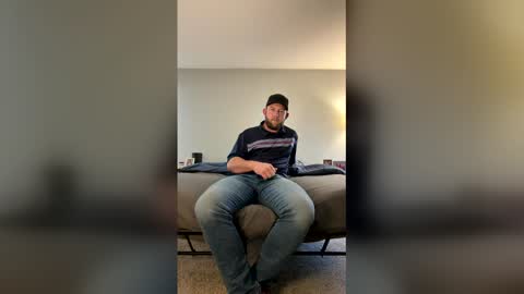 adamadams010203 online show from March 11, 9:32 pm