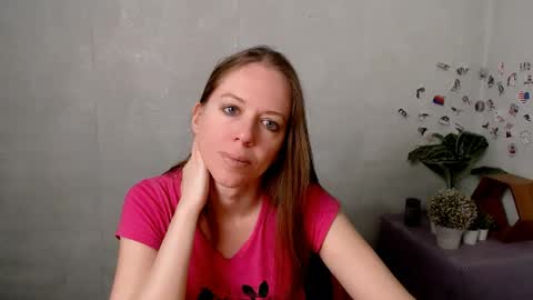 Snapshot of adamais_ chatting on May 20, 3:02 am adamais_ online show from May 20, 3:02 am