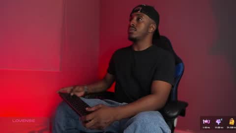 Snapshot of adamart7 chatting on September 19, 2:13 am adamart7 online show from September 19, 2:13 am