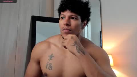 adambrocs1 online show from July 19, 4:22 pm
