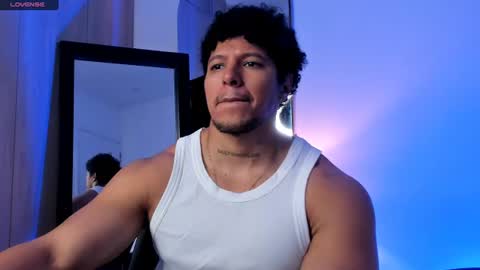 adambrocs1 online show from July 23, 9:35 pm