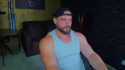 Snapshot of adamjameson chatting on June 7, 5:00 am AdamJameson online show from June 7, 5:00 am
