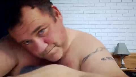 adamlucas54321s773712 online show from March 27, 7:46 pm